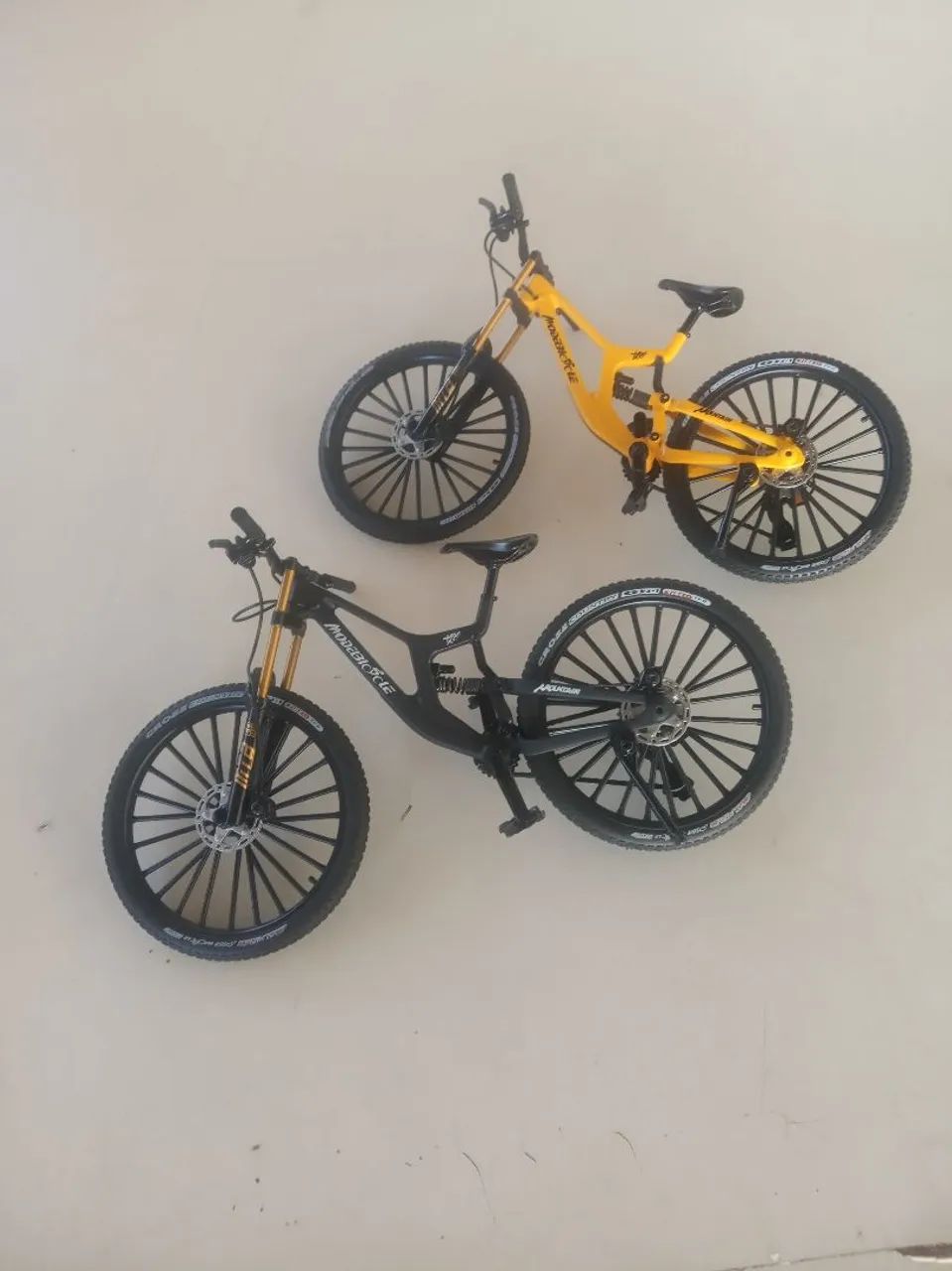 Bicicleta para colecionador de miniaturas  - Foto 4