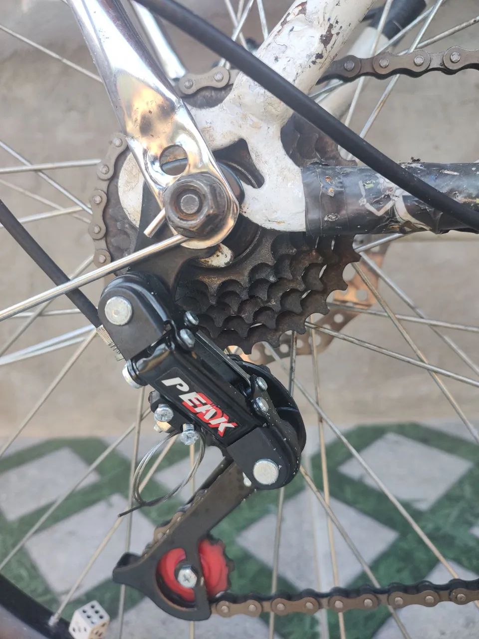 Vendo bike, quadro adaptado pra freio a disco,com machar  - Foto 3