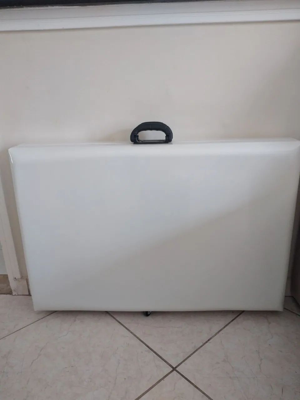 Maca portátil tipo maleta nova