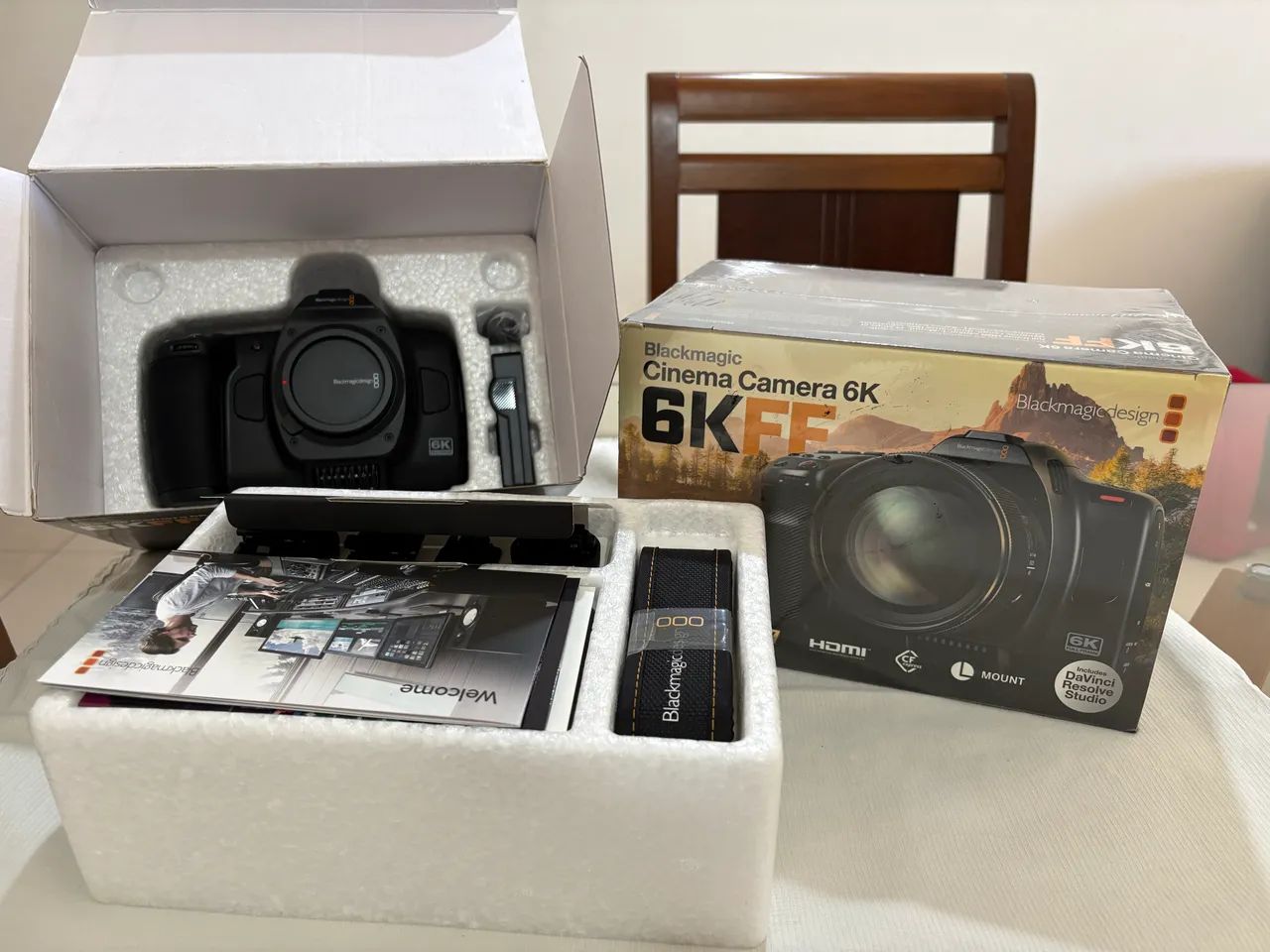Blackmagic Cinema Camera 6KFF, com DaVinci Resolve Studio - Foto 2