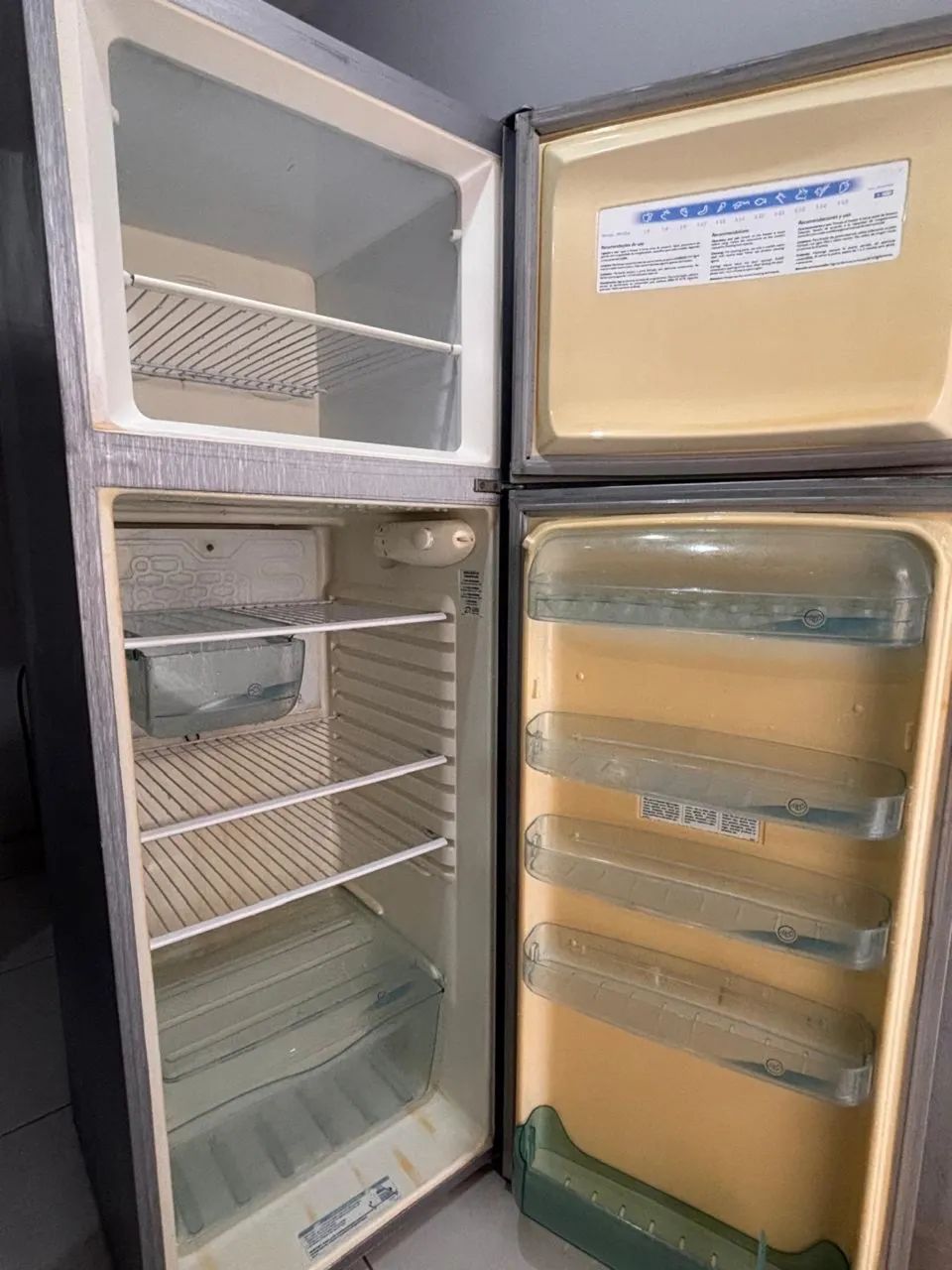 Geladeira Eletrolux R$730,00 - Foto 2