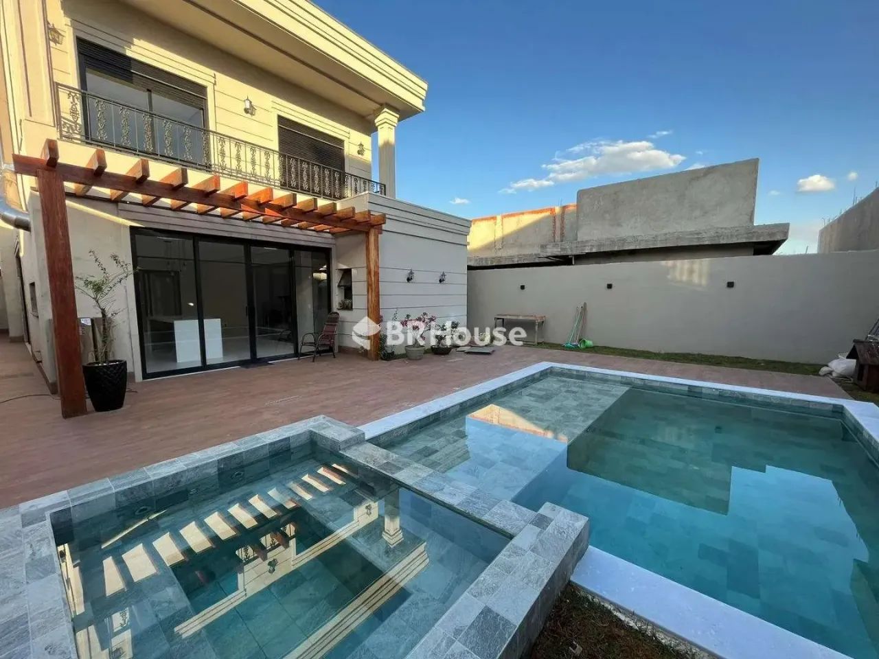 Passagem da Conceição | Casa de Condomínio 4 quartos, sendo 3 suites
