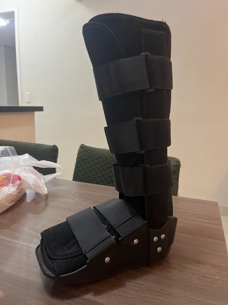 BOTA ORTOPÉDICA PARA O PÉ DIREITO - Foto 2