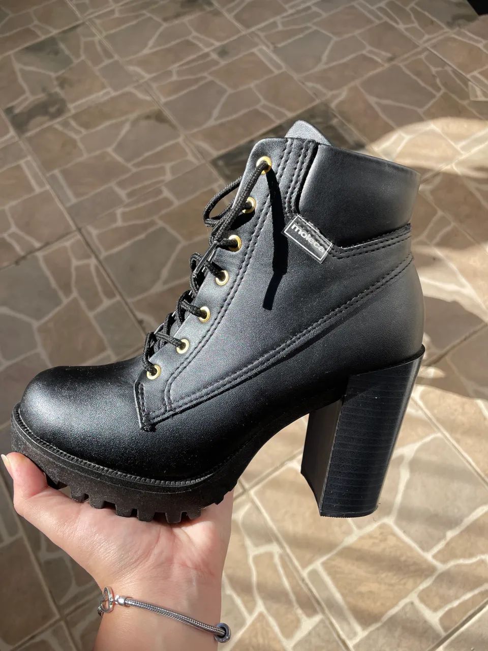 Bota feminina da moleca  - Foto 2