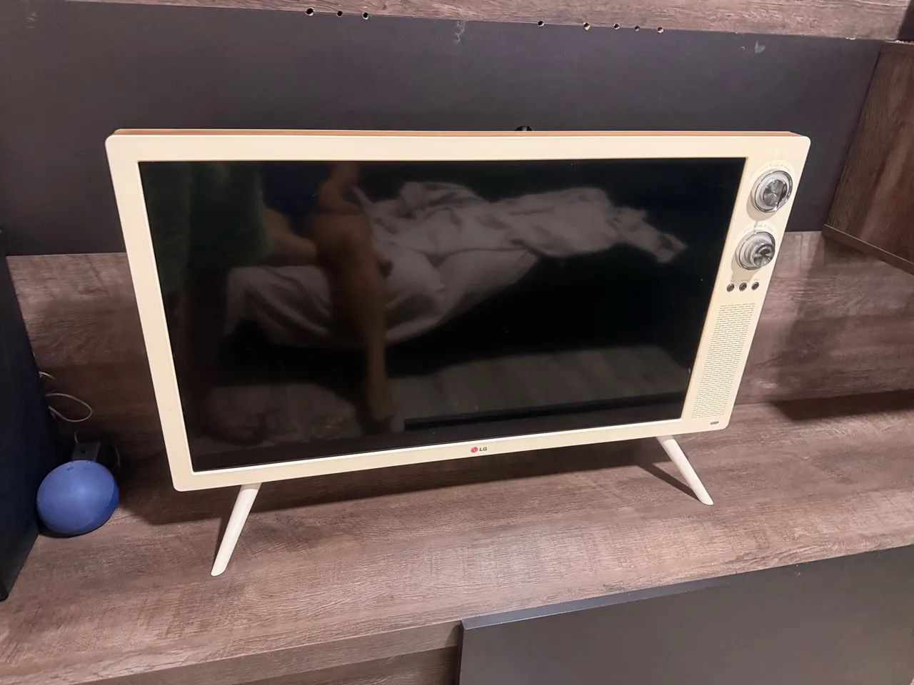 Vendo Atv retro 32 polegadas - Foto 3