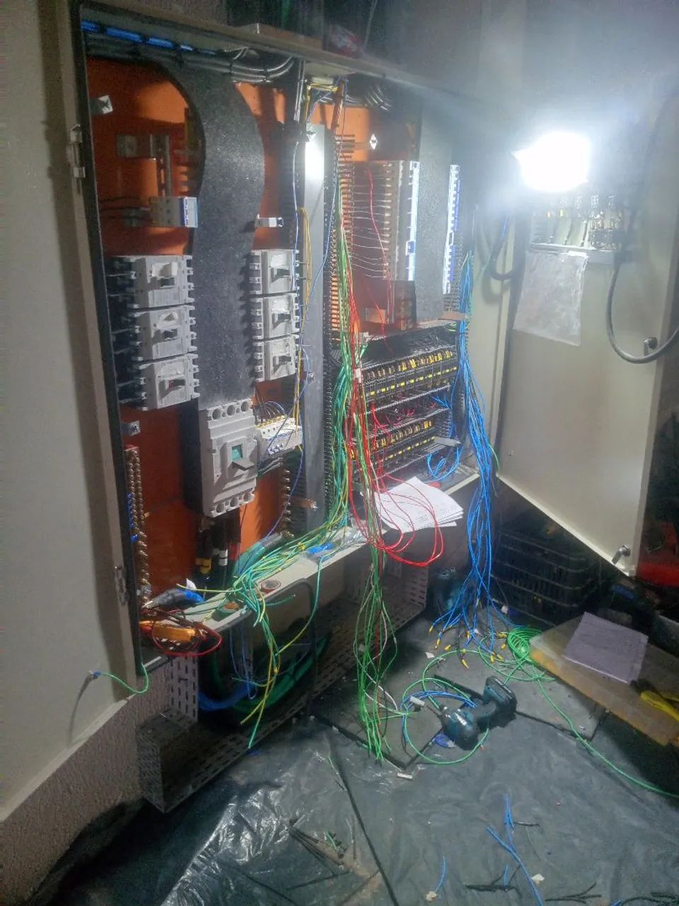 Serviço eléctrico  - Foto 2