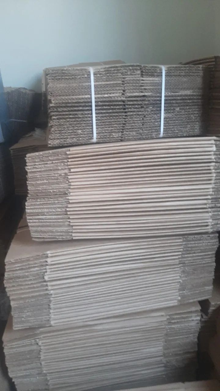 Vendas de caixa de papelao novas
