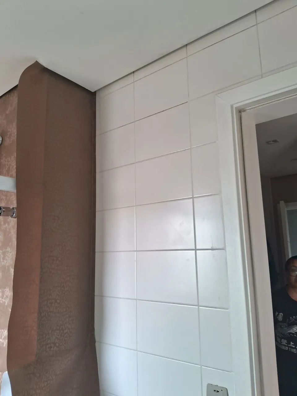 Envelopamento de banheiro  - Foto 3