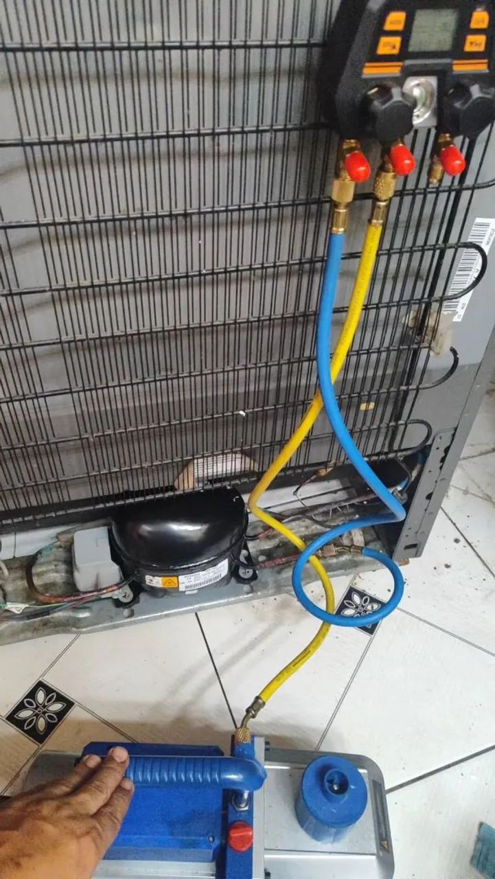 Vendo conserto de geladeira e freezer e espositora 
