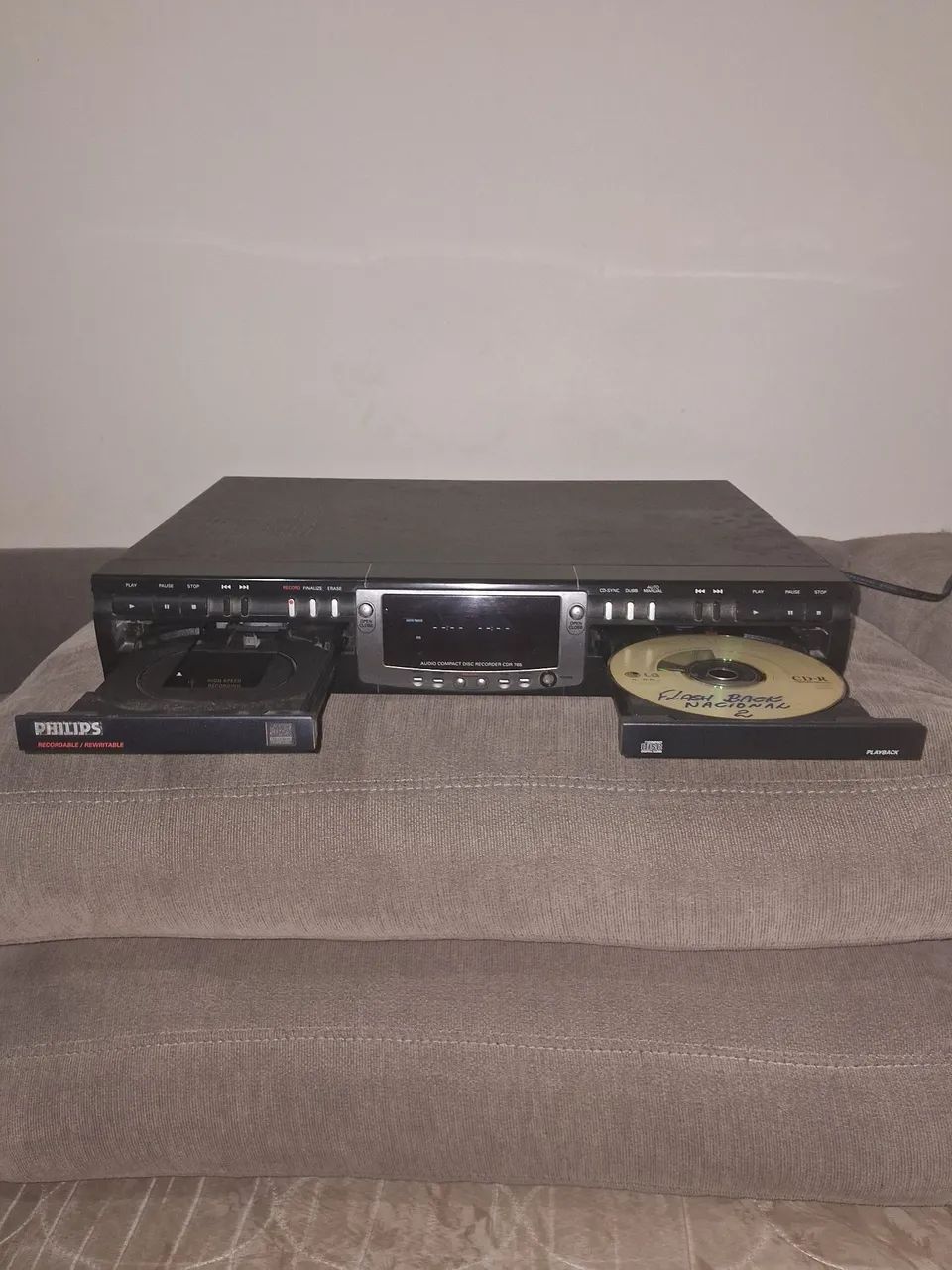 Gravador de cd PHILIPS com avaria - Foto 2