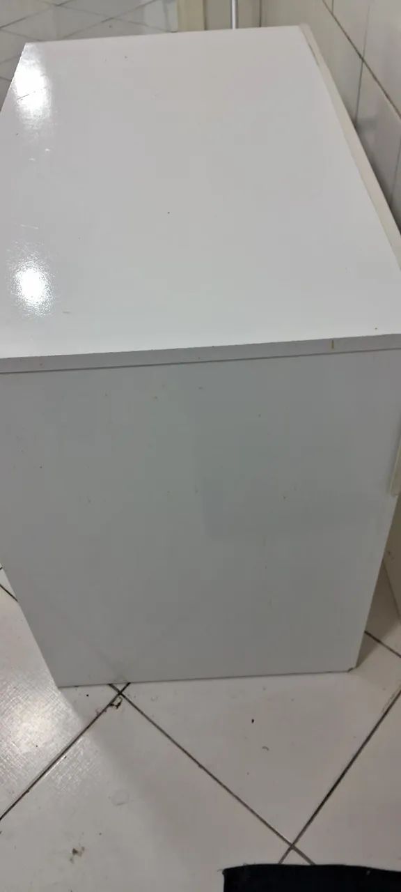 Mesa de escritório com gaveta branca  - Foto 4