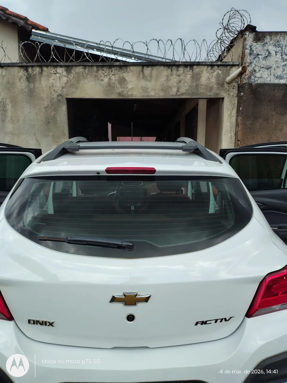 Chevrolet Onix Activ 1.4 8V Flex Aut. 4P 2018 - Foto 3