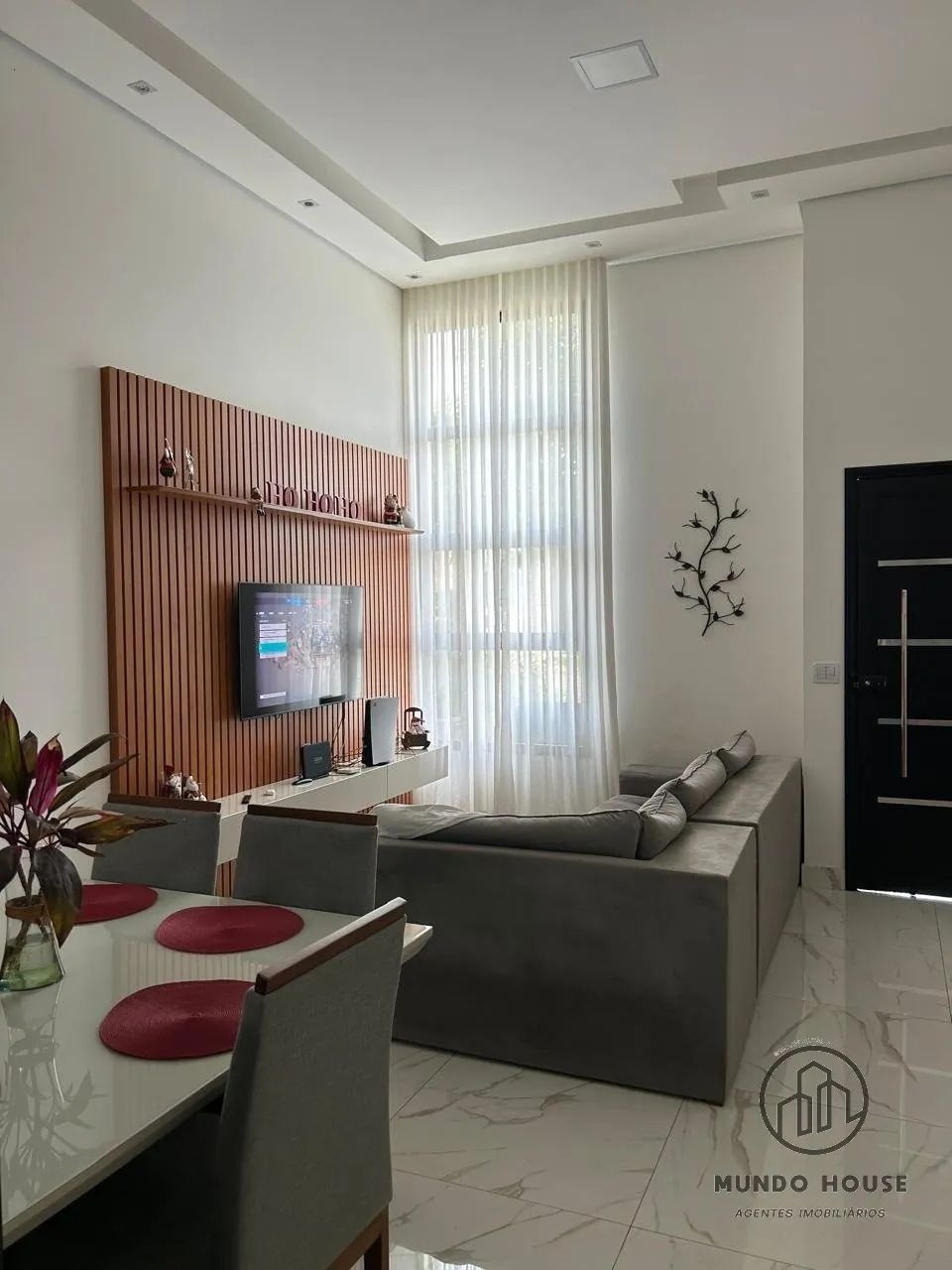 Casa em Condomínio no Cajuru do Sul - Sorocaba