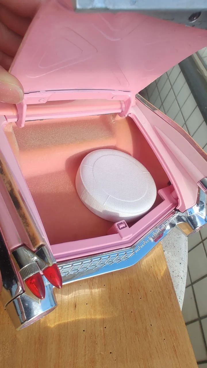 Miniatura carrinho antigo anos 90 Cadillac Maisto 1/12 não 1/18 rosa raridade  - Foto 5