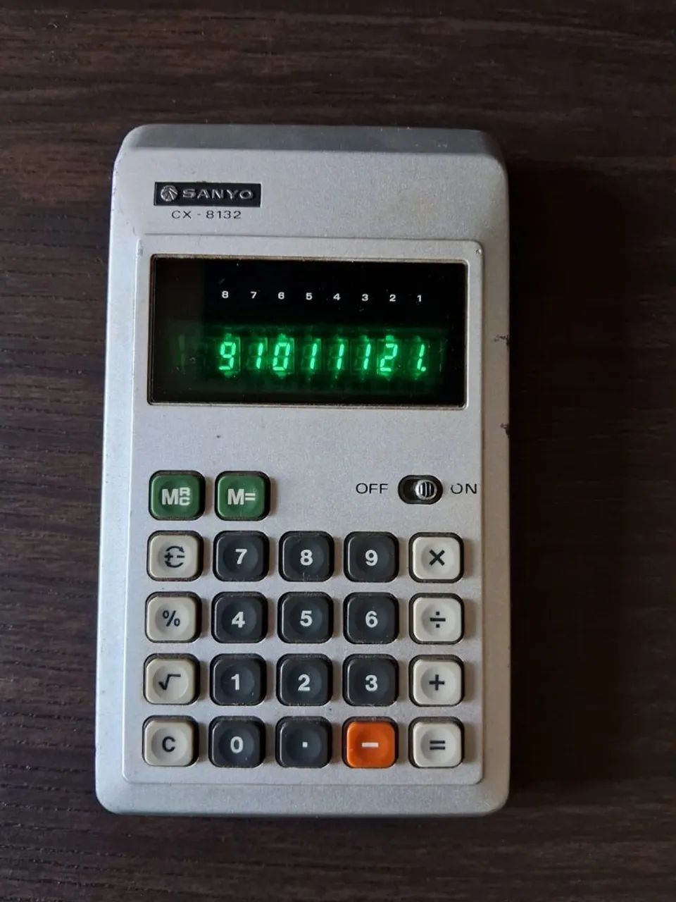 Calculadora antiga Sanyo CX 8132 - Foto 2