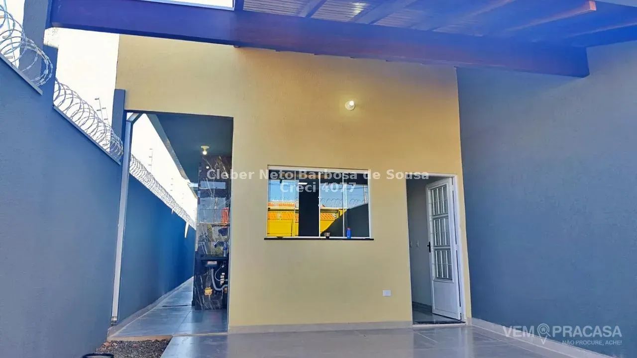 IMÓVEL COM SUÍTE, ESPAÇO GOURMET E SOBRA DE TERRENO AOS FUNDOS - Foto 3