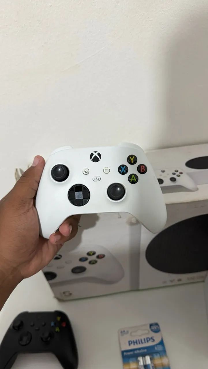 Xbox series s com 2 controles  - Foto 4