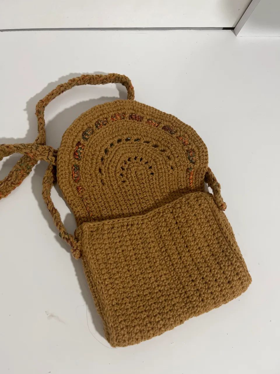 Bolsa Artesanal de Crochê Bege com Alça Transversal - Foto 2