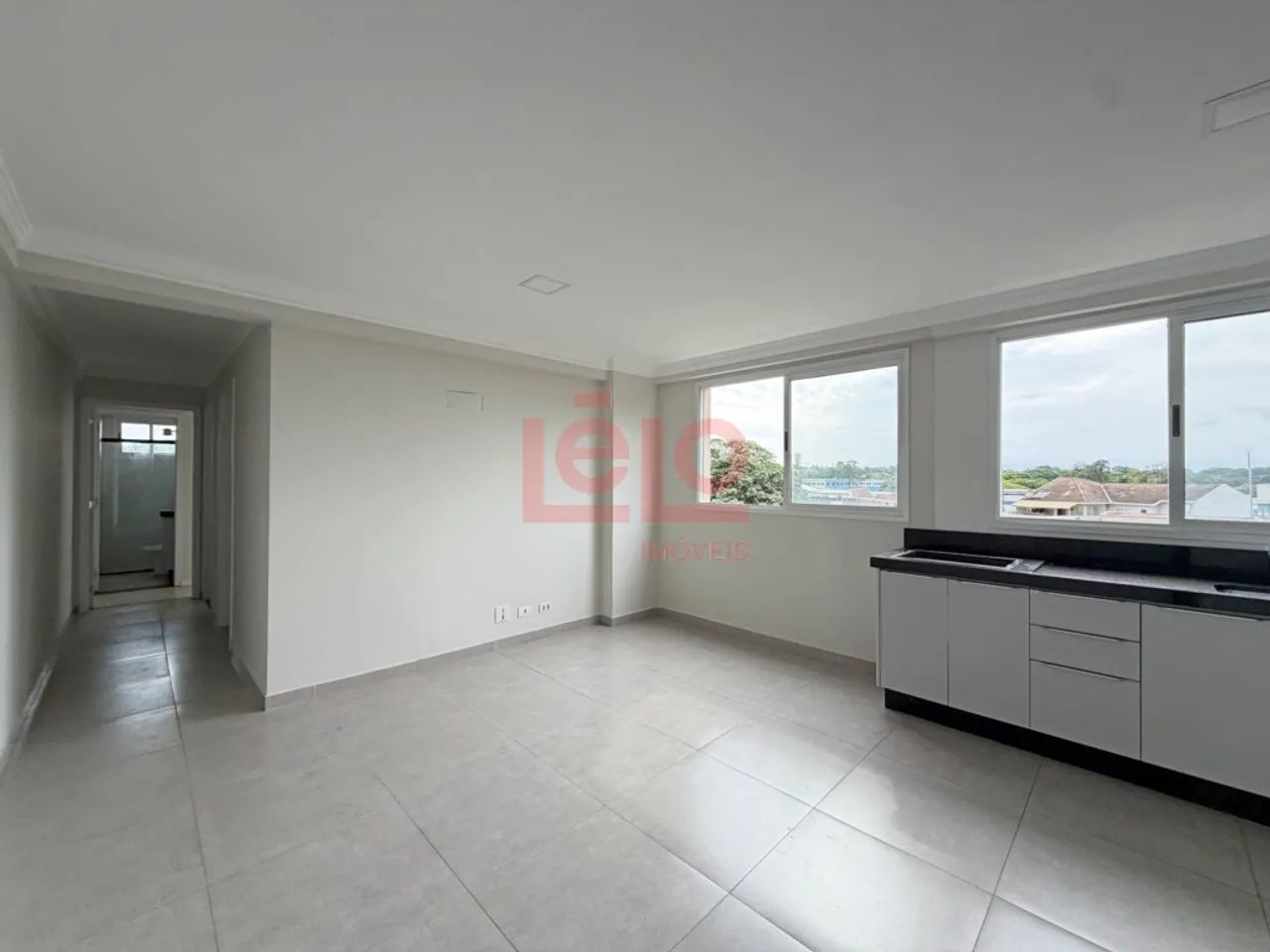 Apartamento para locação no Edifício Platinum com suíte, cozinha planejada e garagem cober - Foto 3
