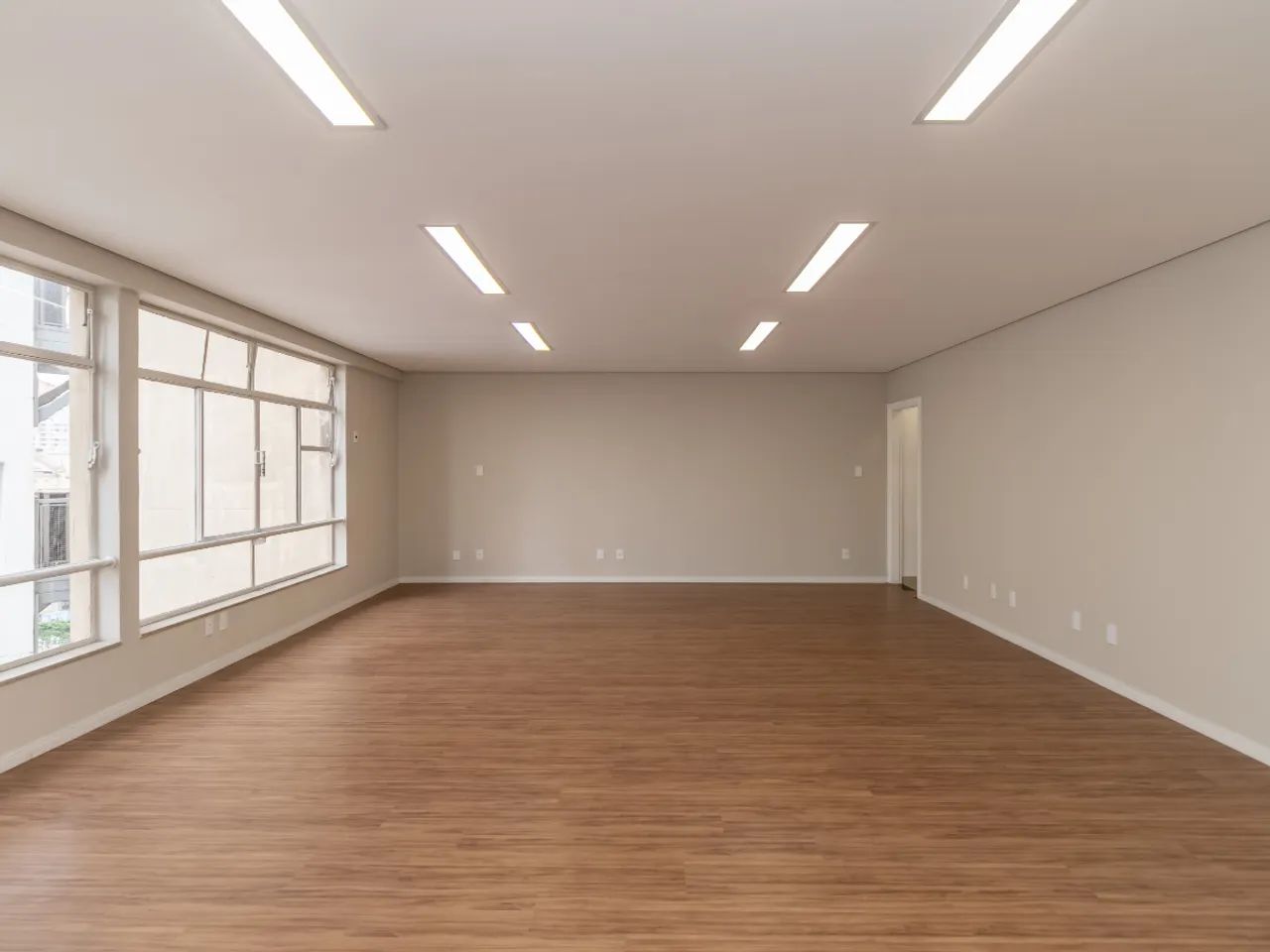 Conjunto comercial para venda em Sé, 150m² - Foto 4