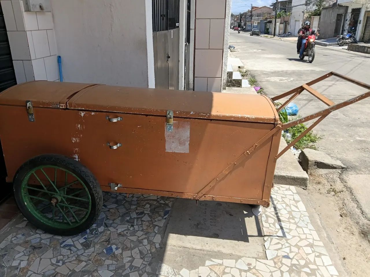 Carrinho de lanche (água de coco)