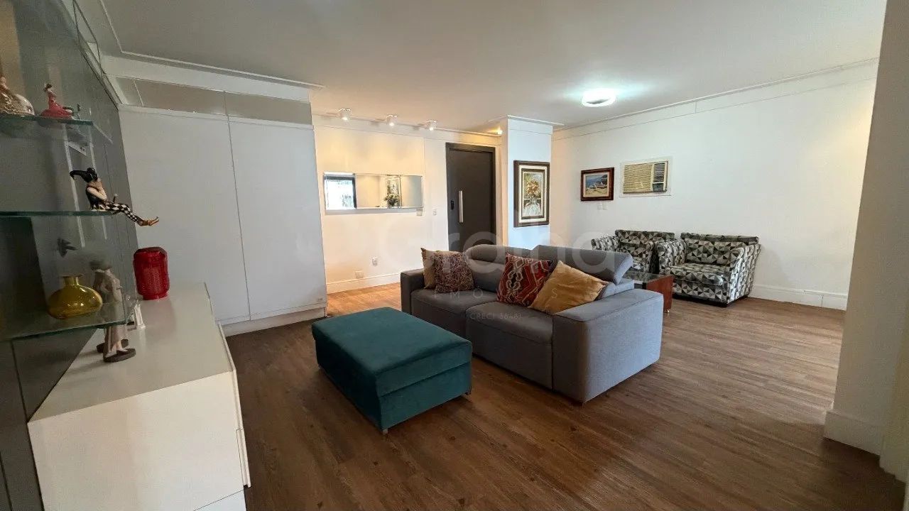 Apartamento de 184 m² com 4 quartos sendo 2 suítes no Centro - Foto 2