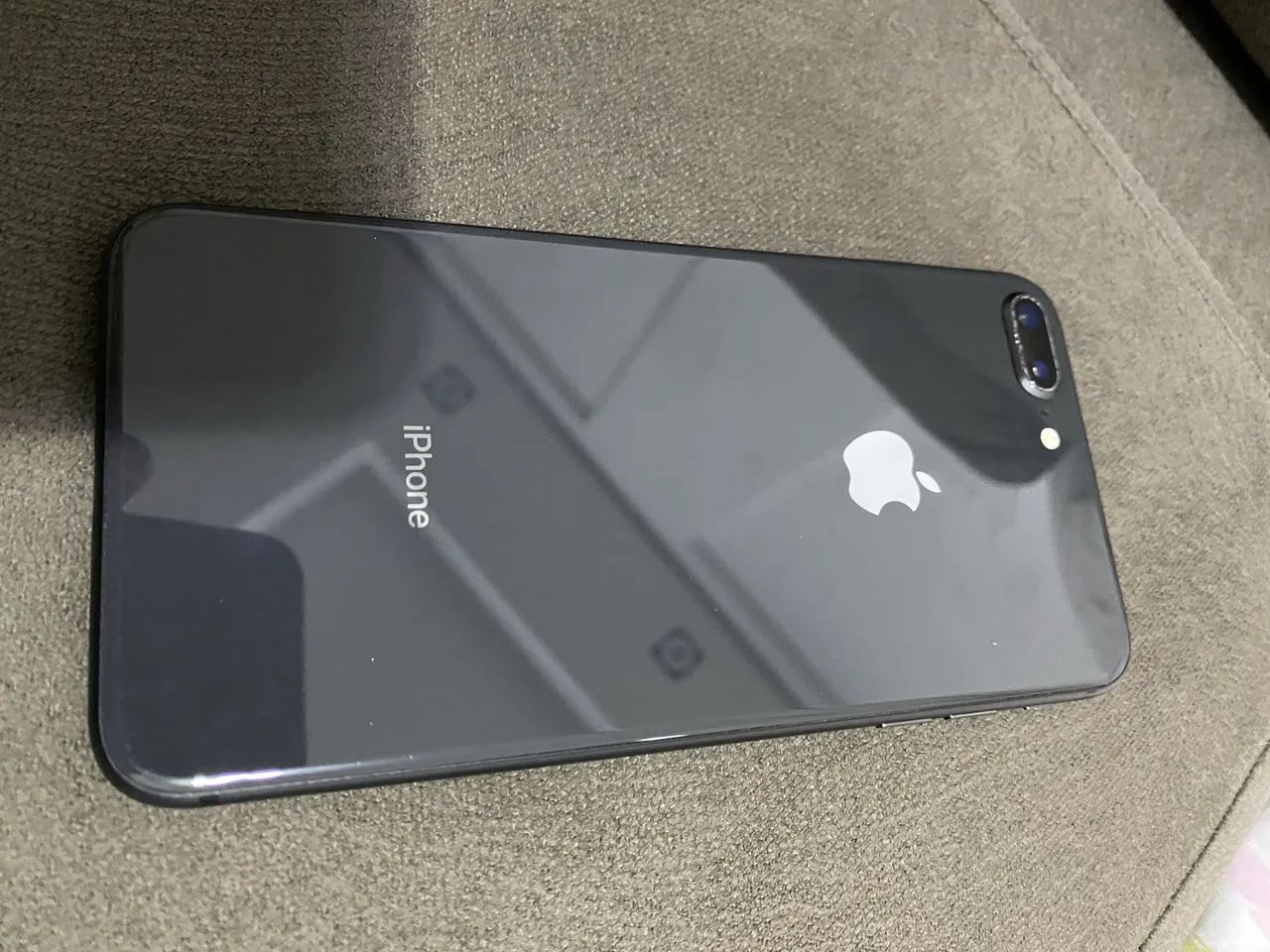 iPhone8Plus ブラック　64G Iphone 8 Plus Preto - 64GB - Celulares e Smartphones - Ponta Verde