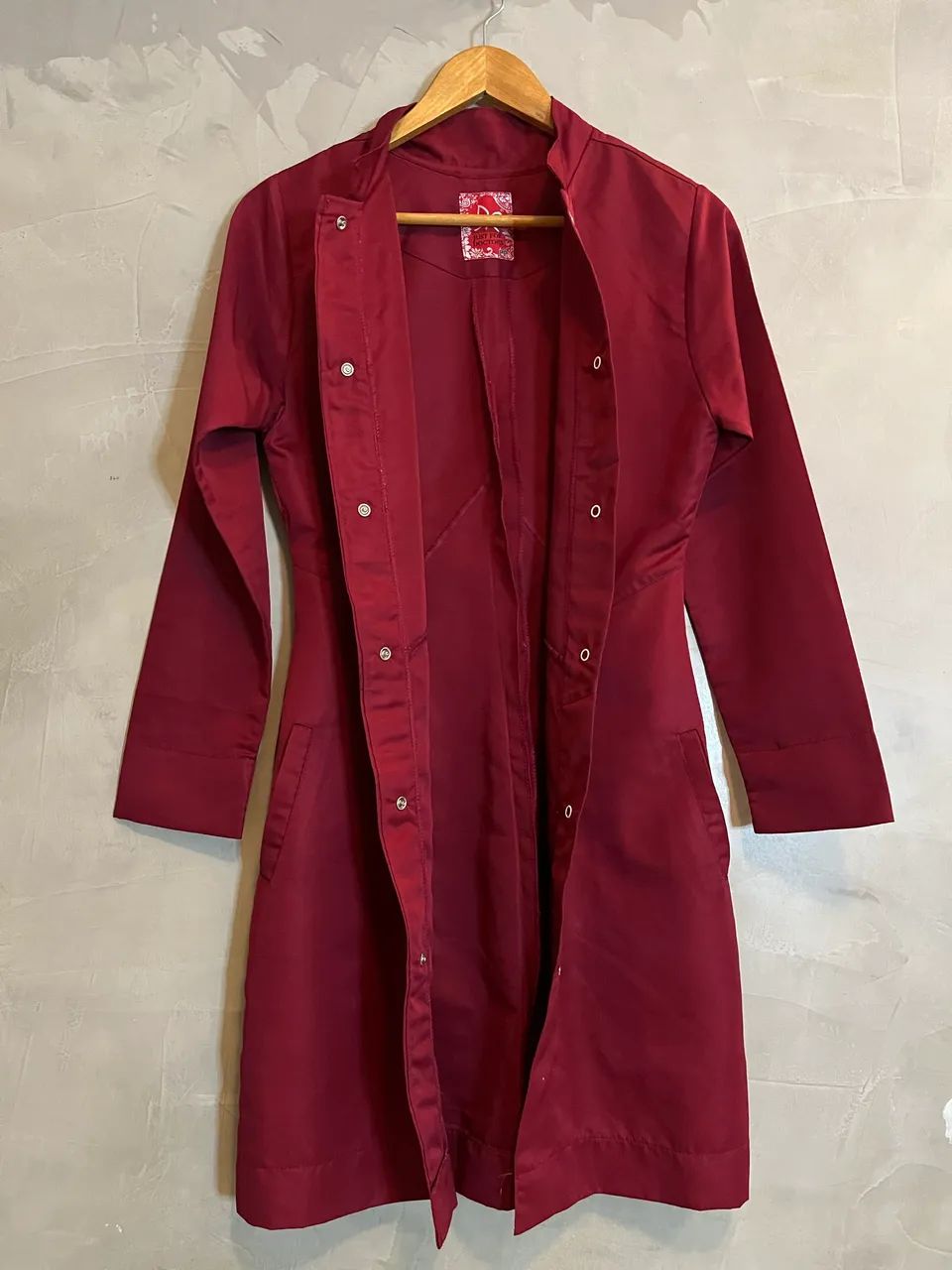 Jaleco Feminino Vinho Just For Doctors 
