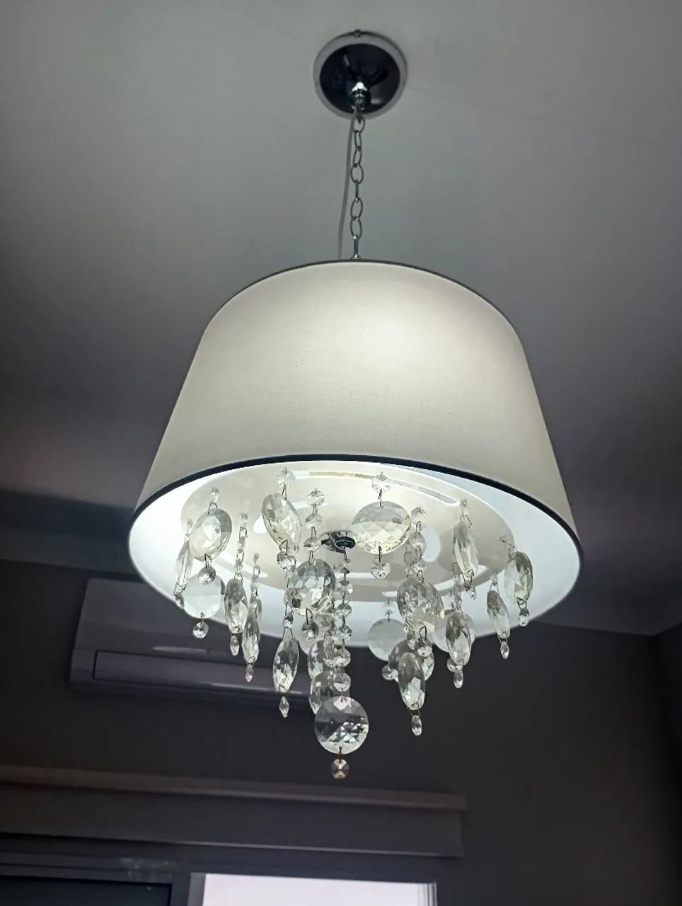 Lustre com cristal