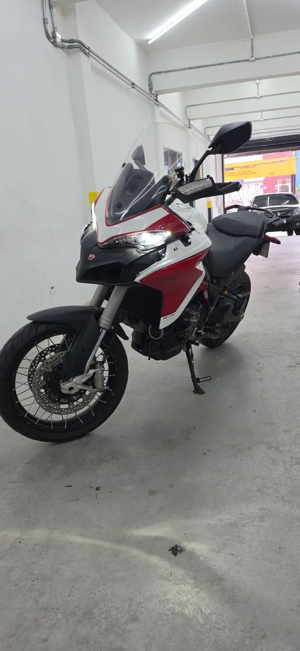Ducati 950S multistrada 