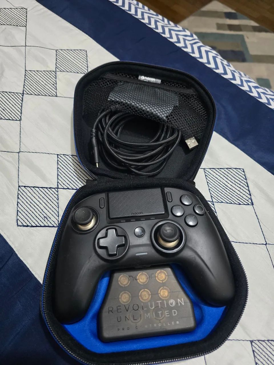 PS4 Pro 1 tb LEIA O ANUNCIO - Foto 3