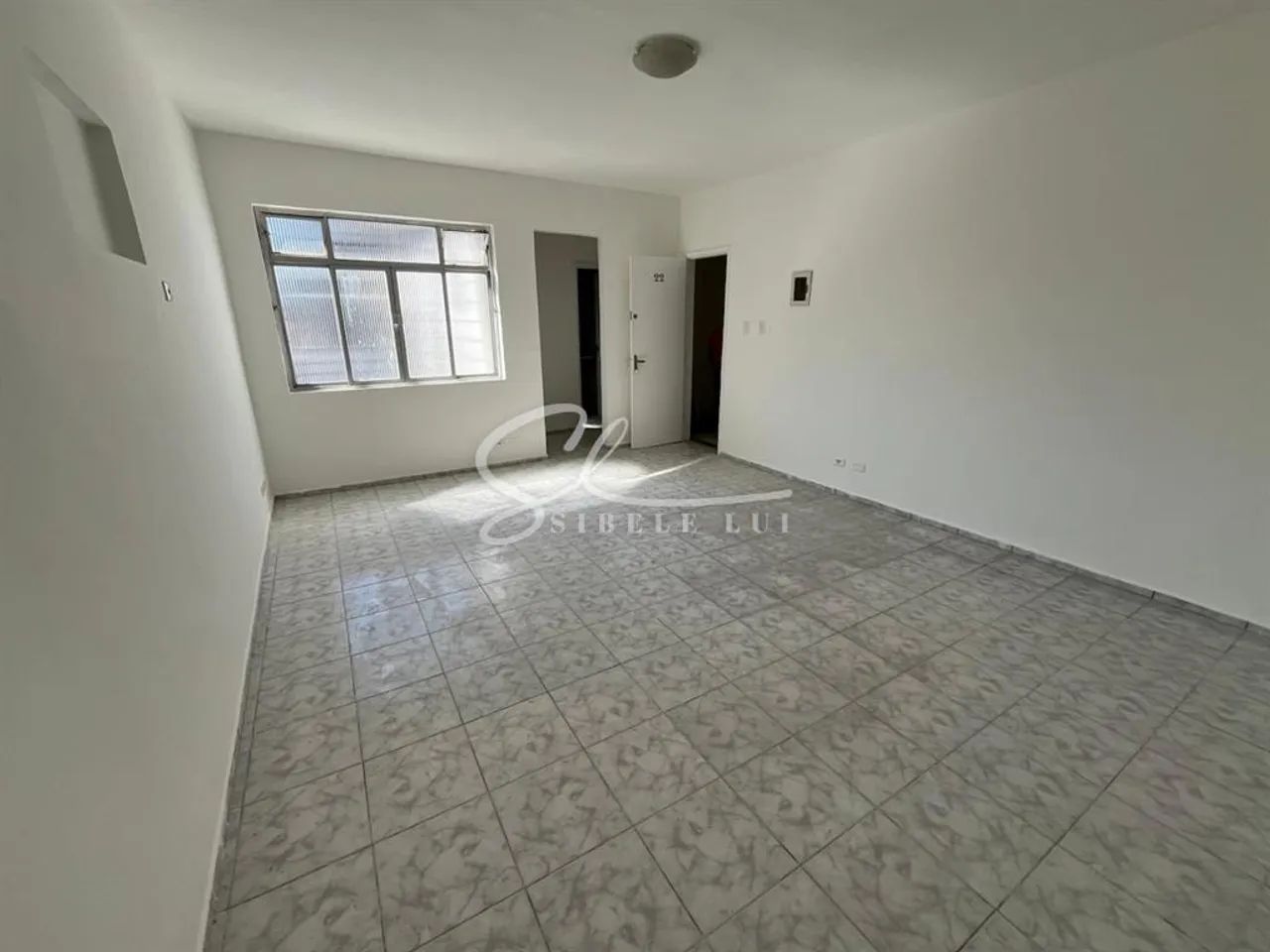 ALUGA-SE COMERCIAL NO EDIFICIO JOSÉ. - SANTOS/SP
