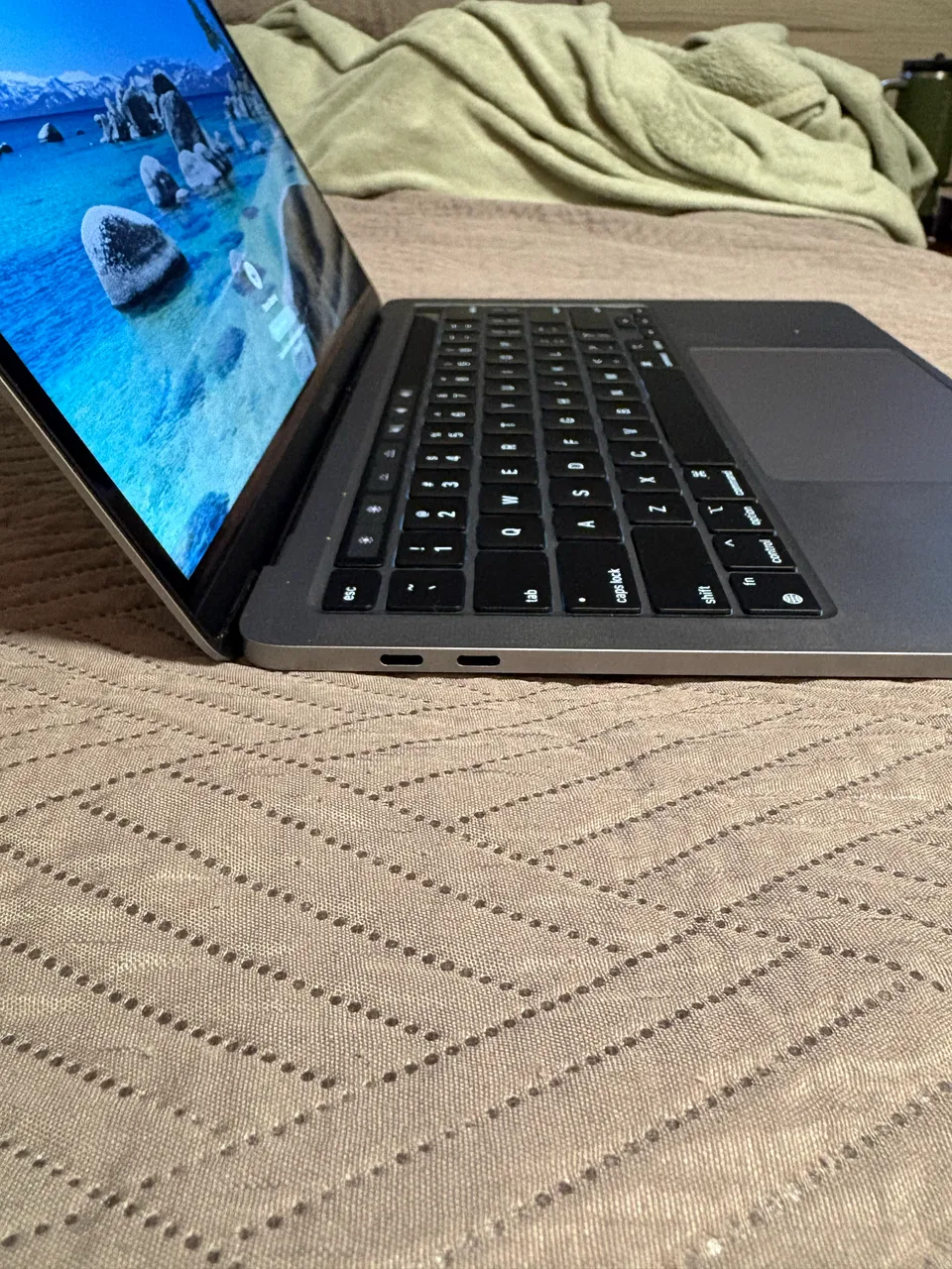 macbook pro m1 1tb