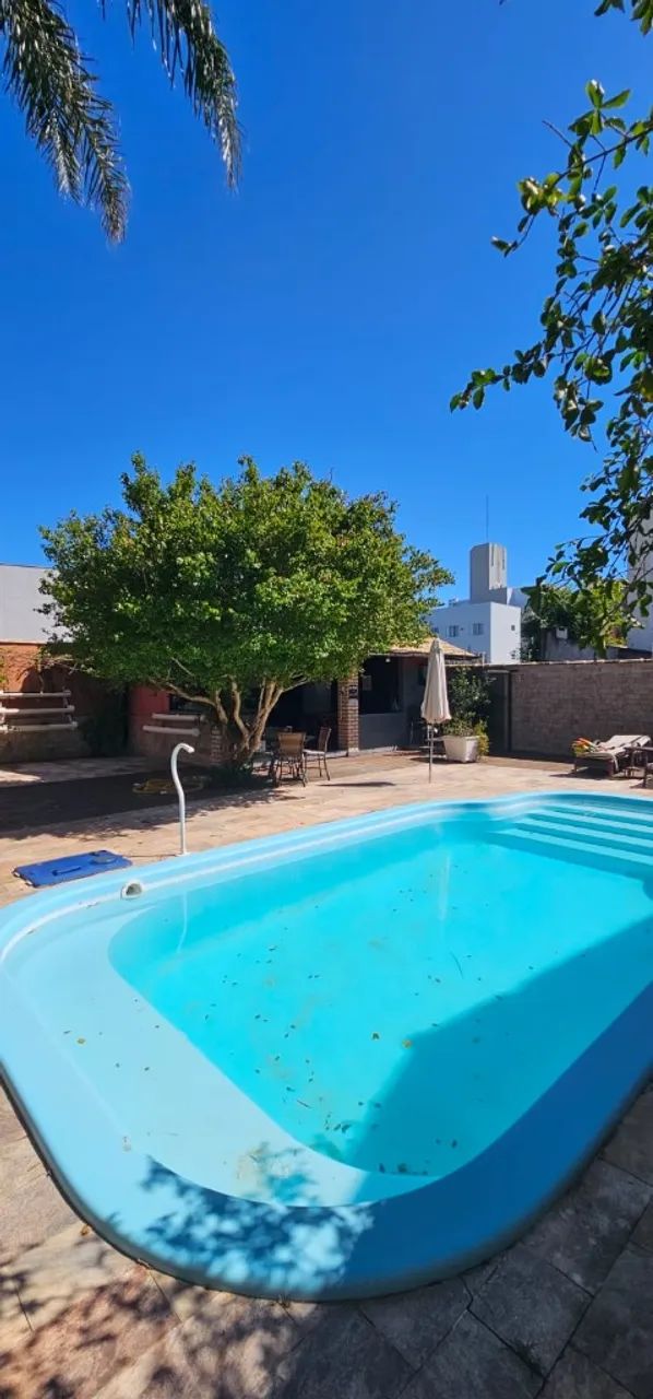 Casa em amplo terreno com 4 dormitórios + piscina à 450m da Praia dos Ingleses! - Foto 4