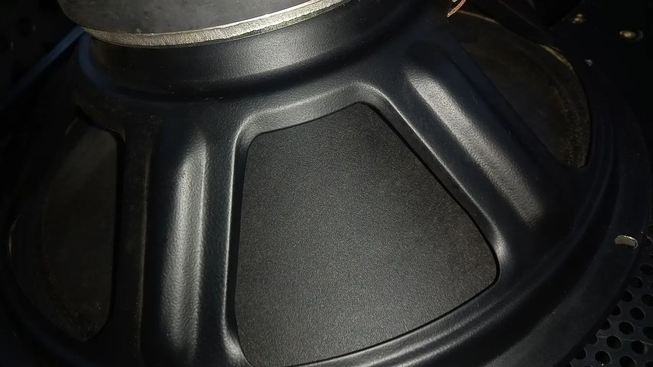 Auto falantes seleniun jbl 15 polegadas 250w rms  15pw3 - Foto 3