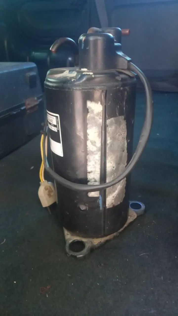 Compressor ar condicionado 9mil - Foto 2