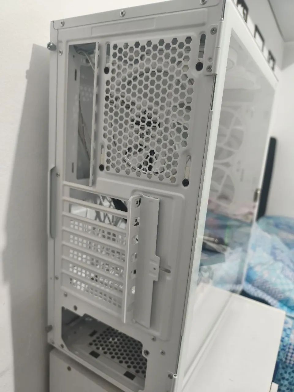 Gabinete gamer com 8 fans +1 reserva. - Foto 4