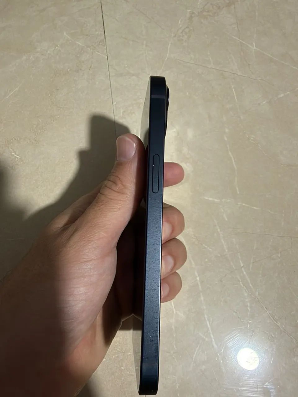 Vendo IPhone 13. 2100 R$ com nota fical e caixa  - Foto 2