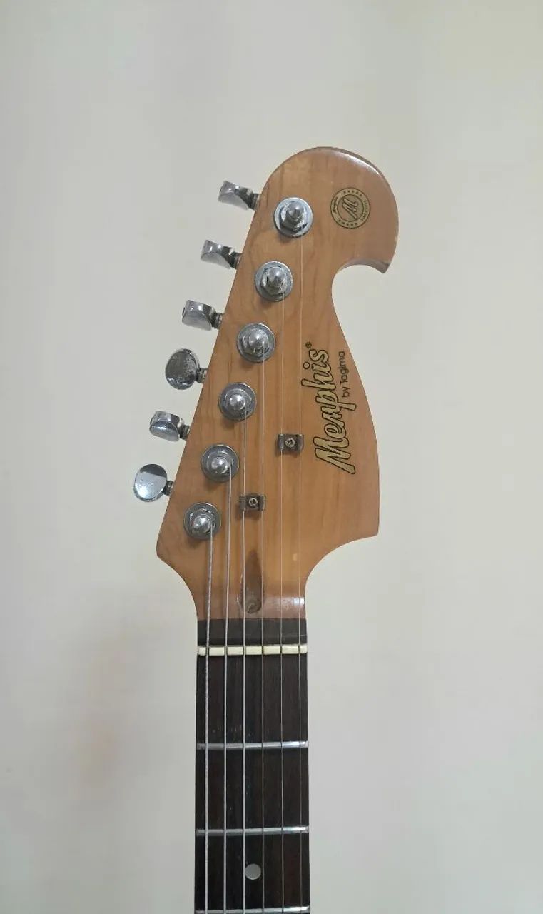 Guitarra Strato Tagima Regulada + Capa - Foto 3