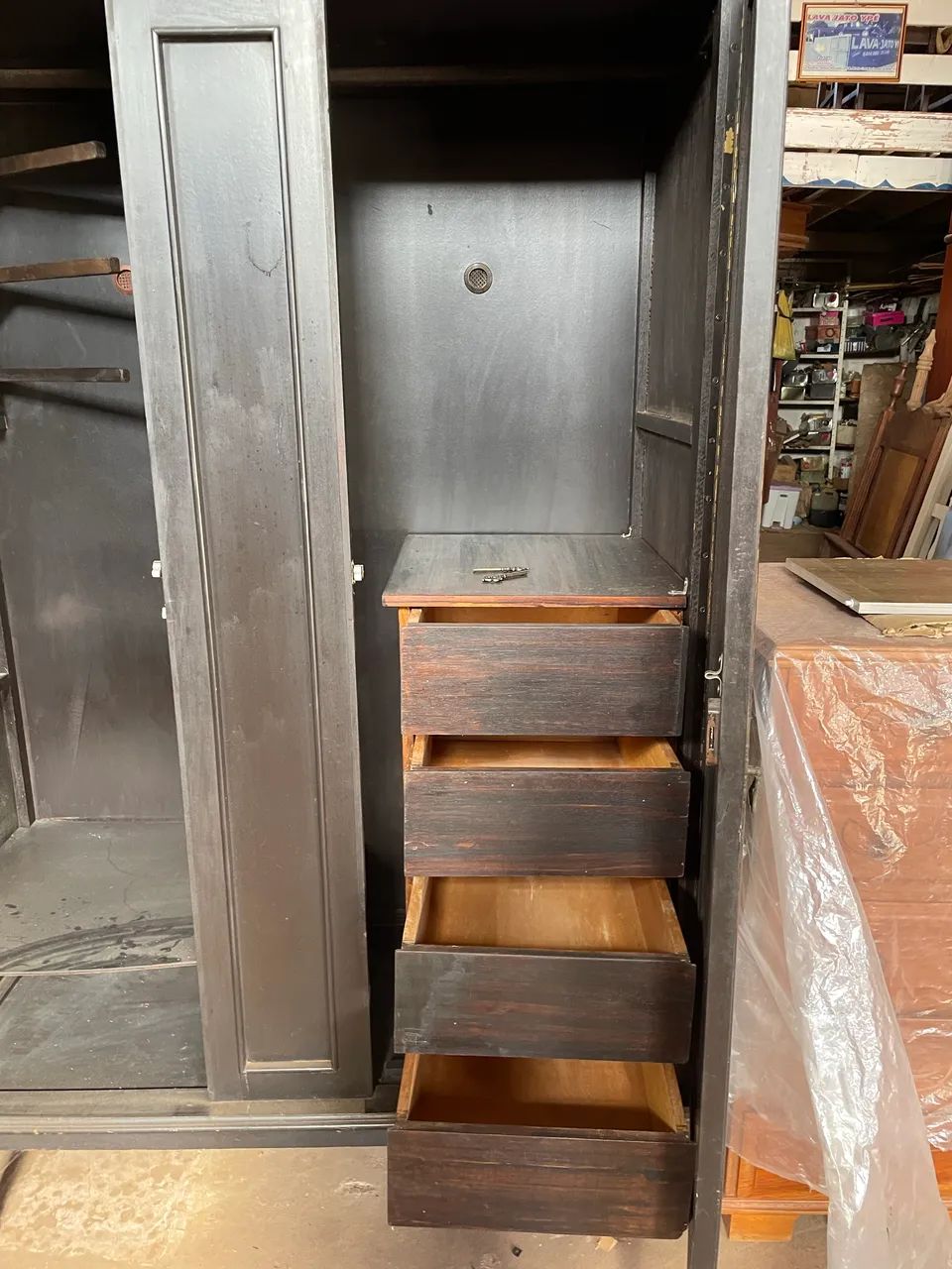 Guarda Roupa Antigo - Foto 2