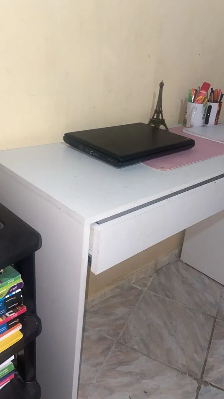 Vendo Penteadeira/ escrivaninha  - Foto 2