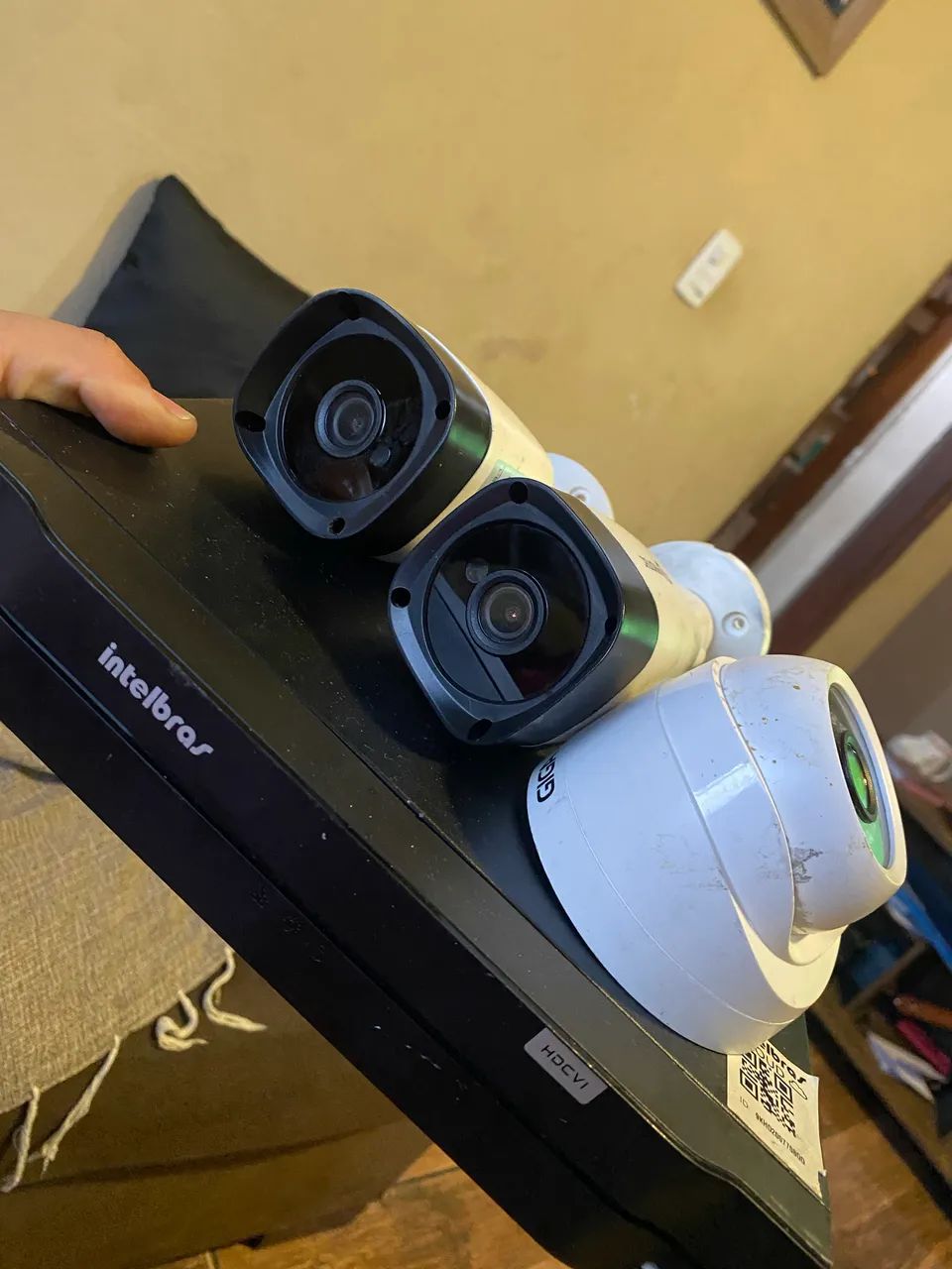 Dvr intelbras 8 canais + câmeras  - Foto 3