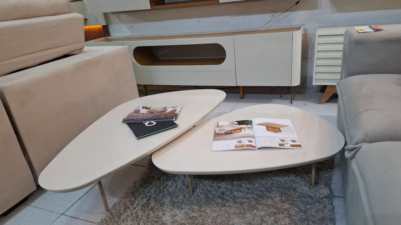Conjundo mesa de centro 100%MDF com metal dourado 