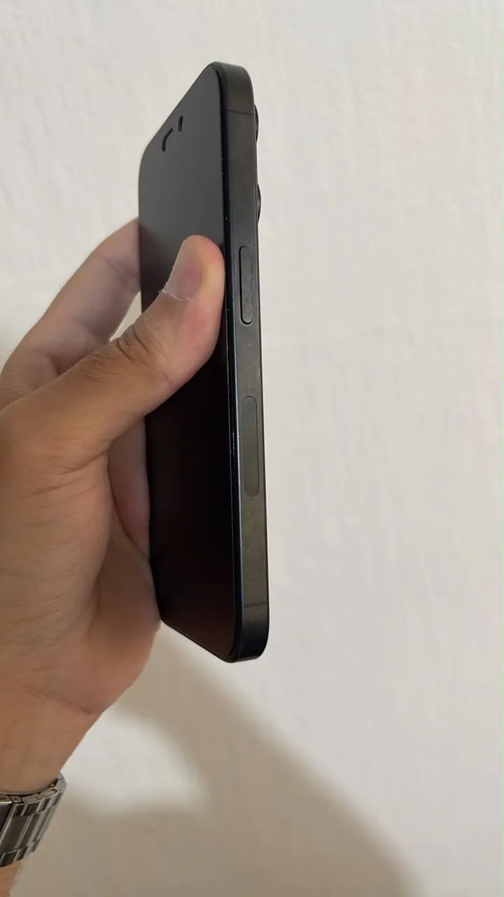 iPhone 15 Pro - 128GB - Foto 3