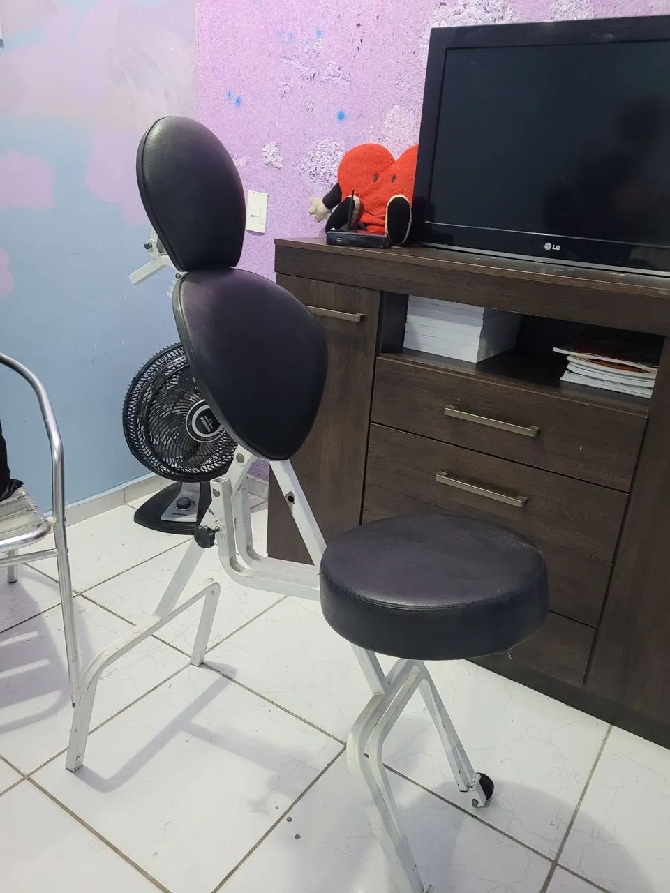 Cadeira de maquiagem (preço negociavel)