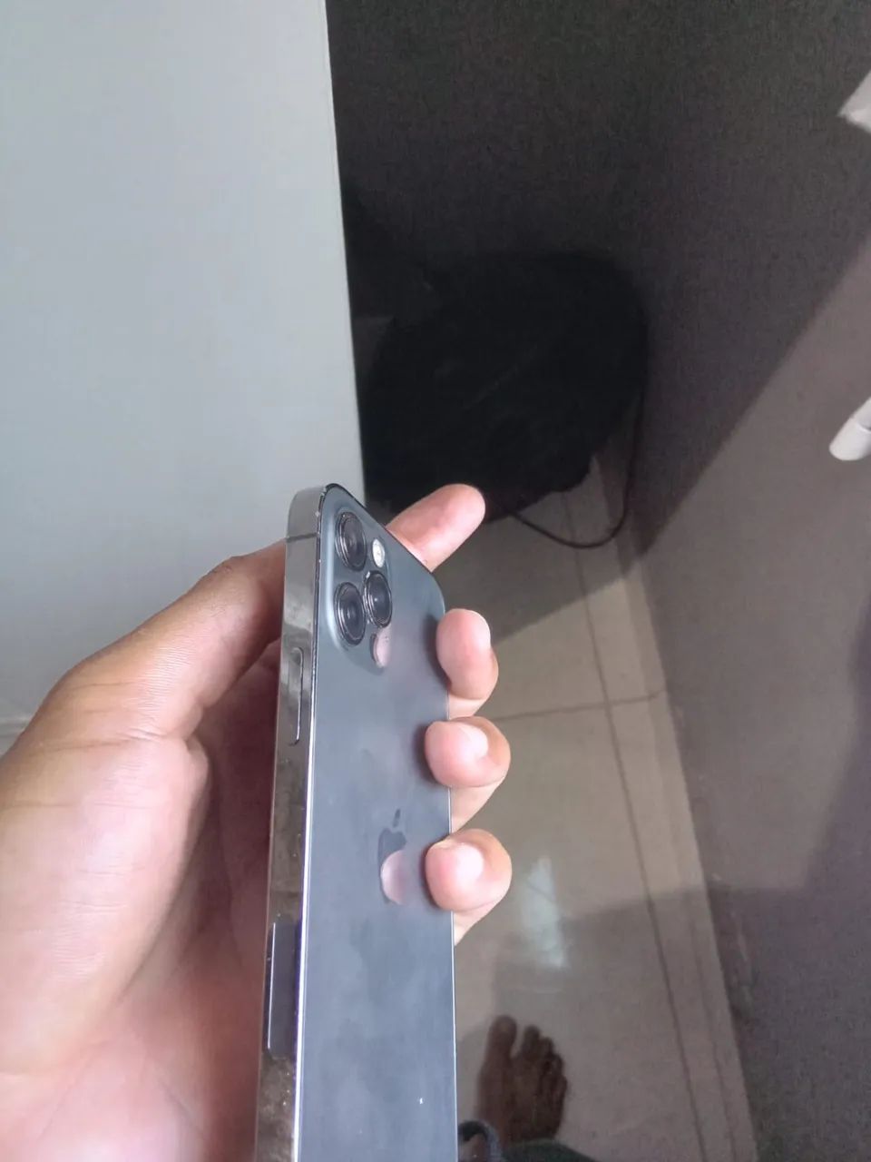 iPhone 12 Pro 128 funcionando perfeitamente, só o Face ID que não está pegando  - Foto 2
