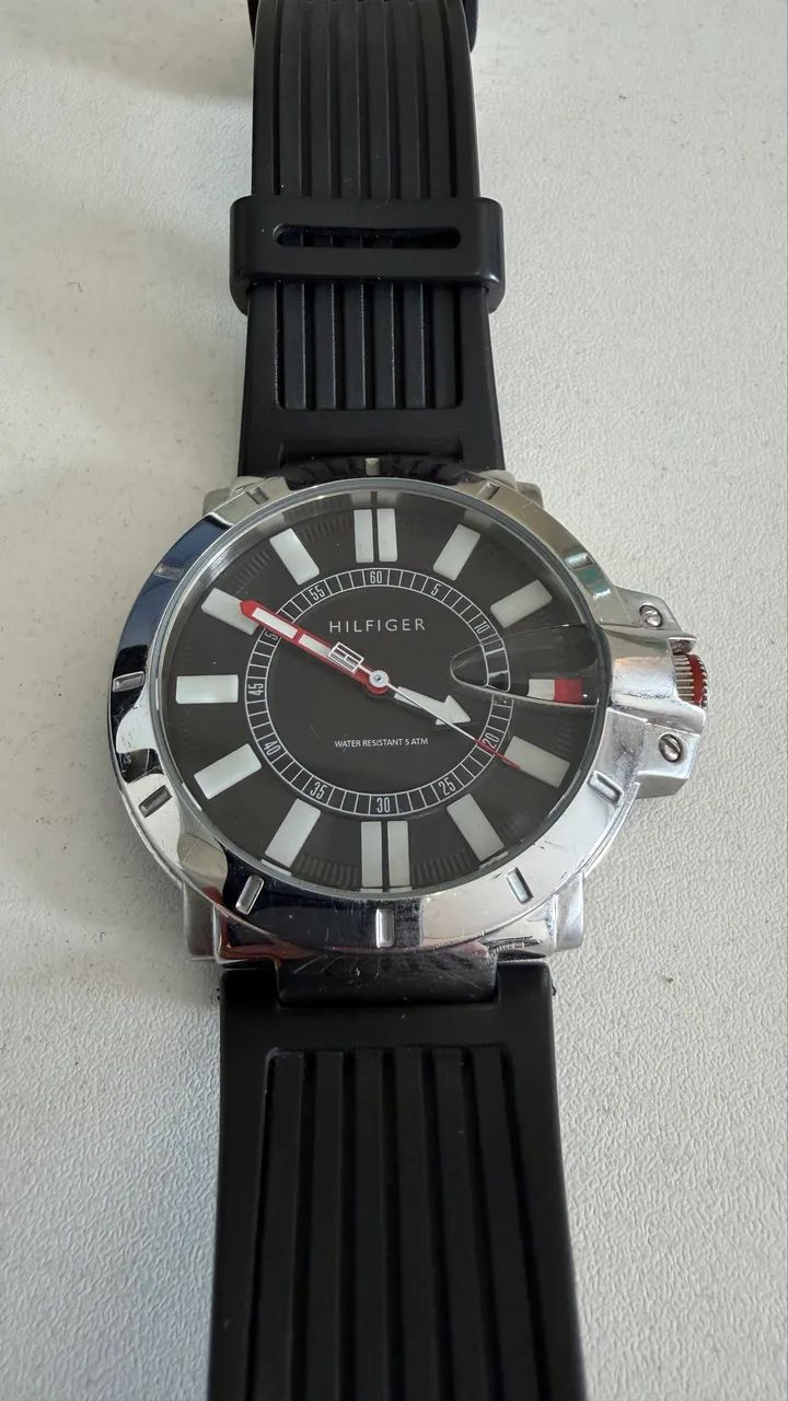 Relógio Tommy Hilfiger usado, original, 42mm, pulseira de borracha.