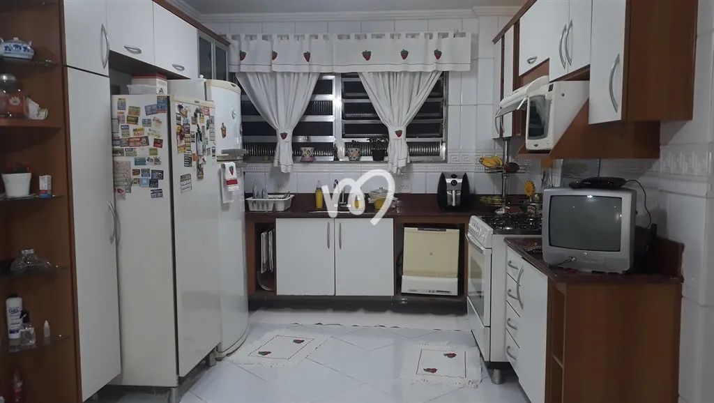 0 - Apartamento 3 quartos, sendo 1 suíte