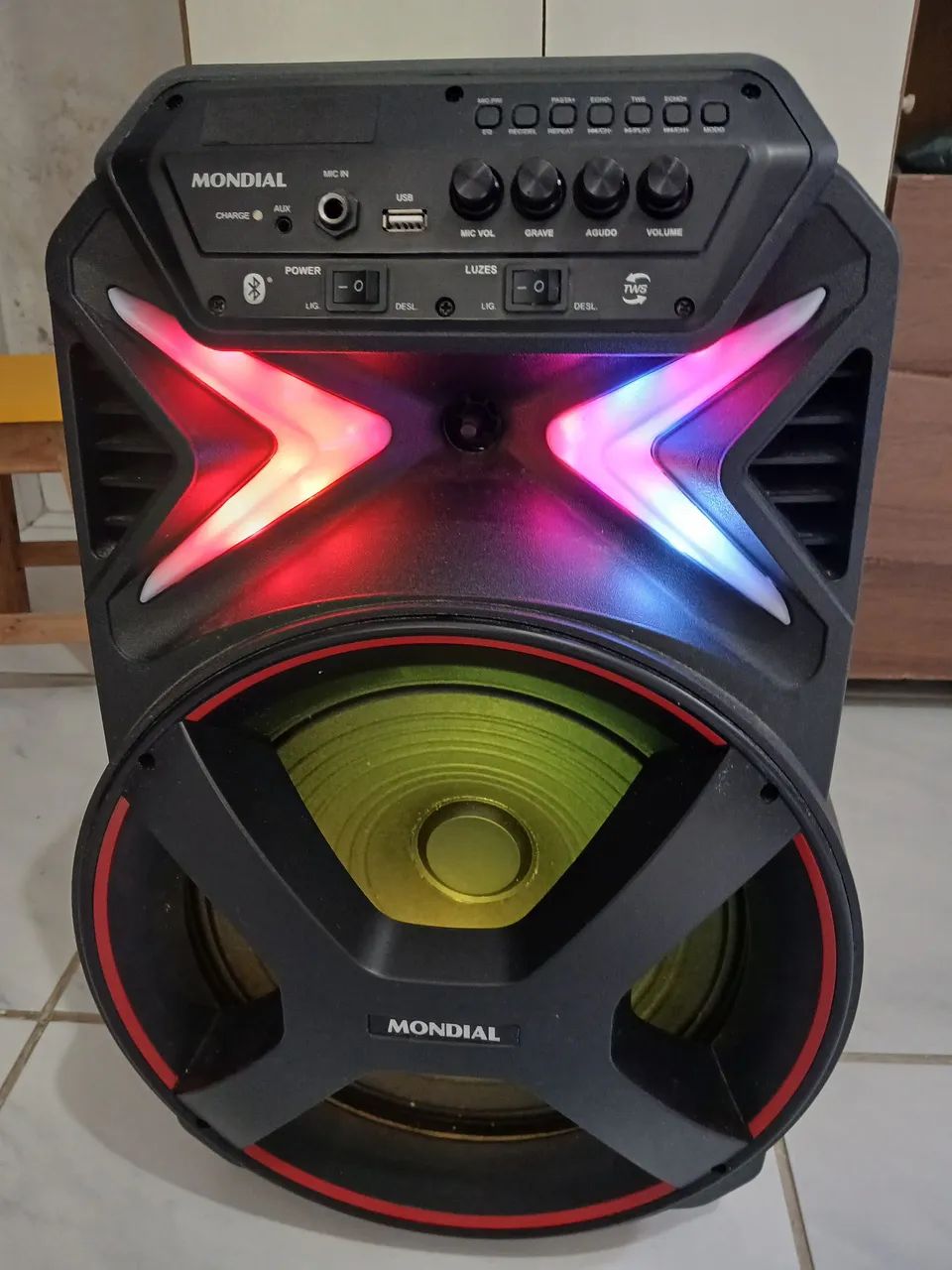 Vendo uma caixa de som  mundial  nova  - Foto 3