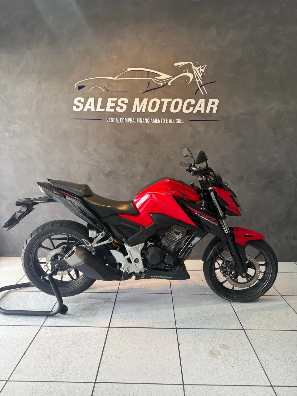 CB 300F 2023  - Foto 2